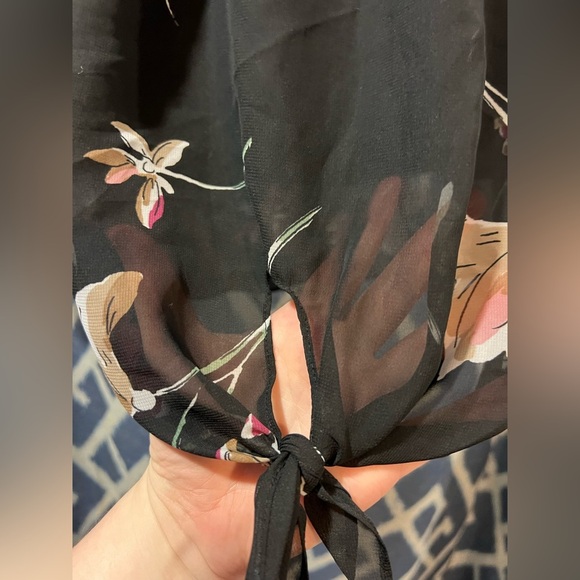 Apt 9 Blouse Size Medium - Picture 4 of 7